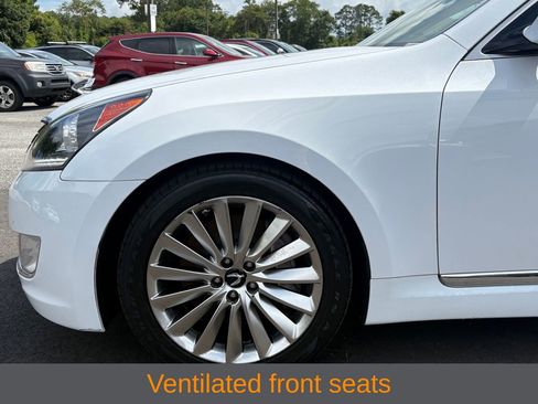 Used 2014 Hyundai Equus Signature RWD image 19