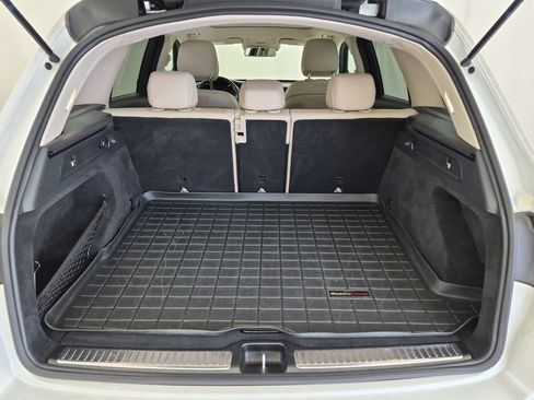 Used 2019 Mercedes-Benz GLC 300 4MATIC image 29
