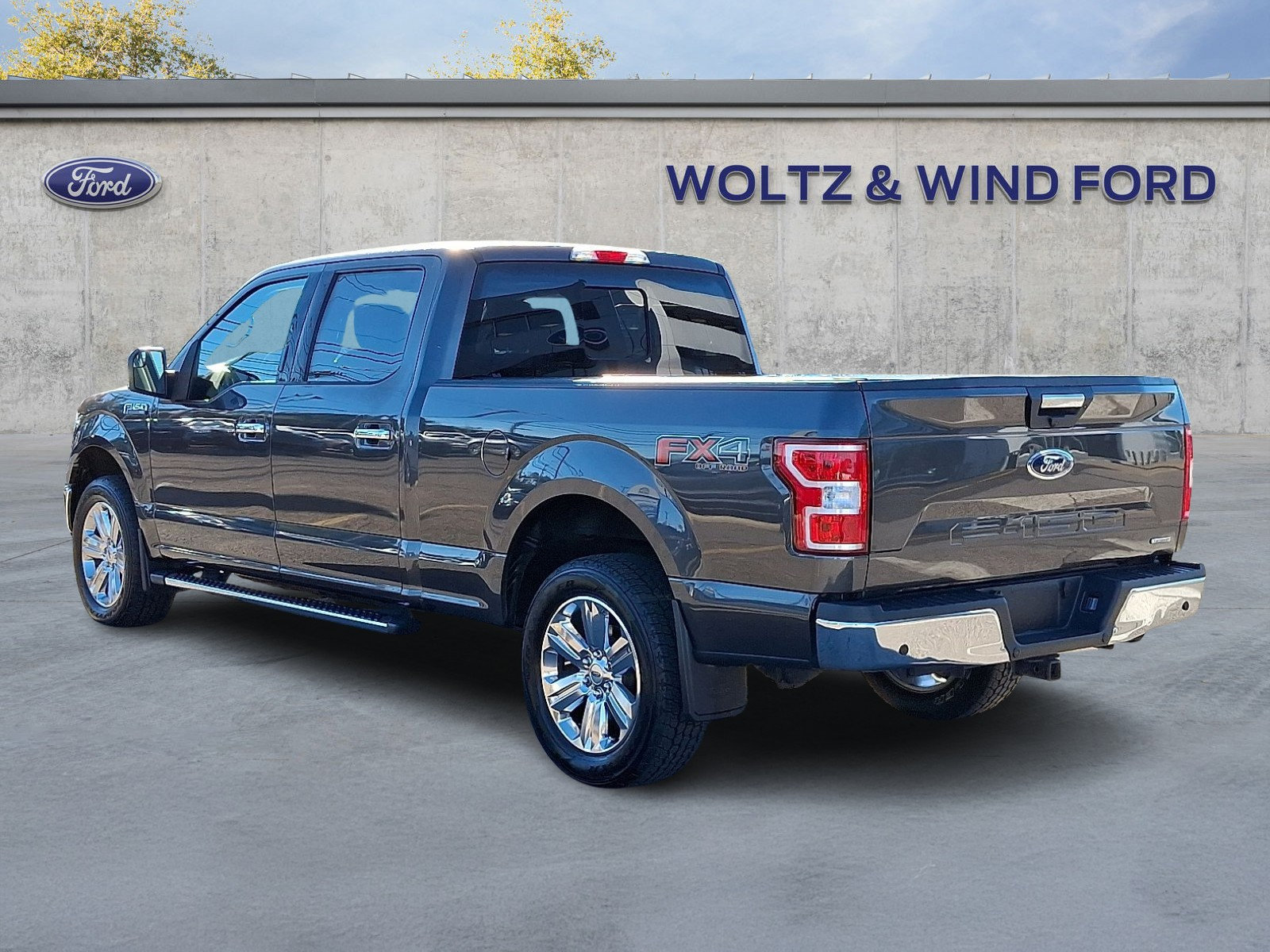 Used 2020 Ford F150 XLT w/ Equipment Group 302A Luxury AWD/4WD image 4