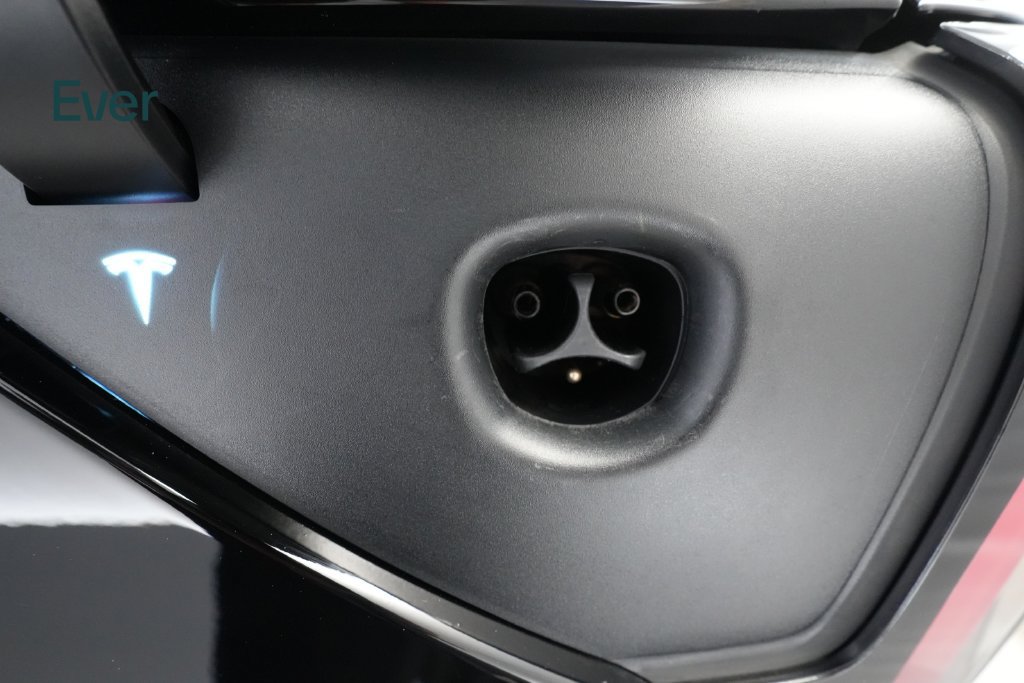 Used 2023 Tesla Model Y Performance AWD/4WD image 10