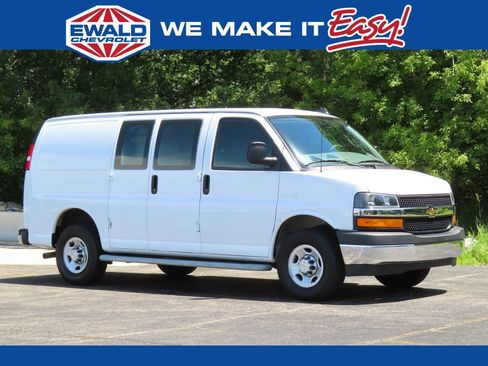 Used 2024 Chevrolet Express 2500 w/ Driver Convenience Package RWD image 1