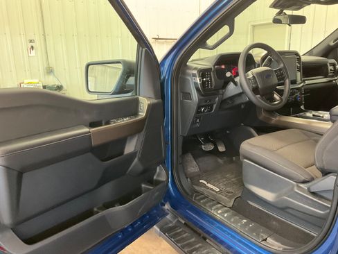 Used 2025 Ford F150 STX w/ Equipment Group 201A FX4 AWD/4WD image 8