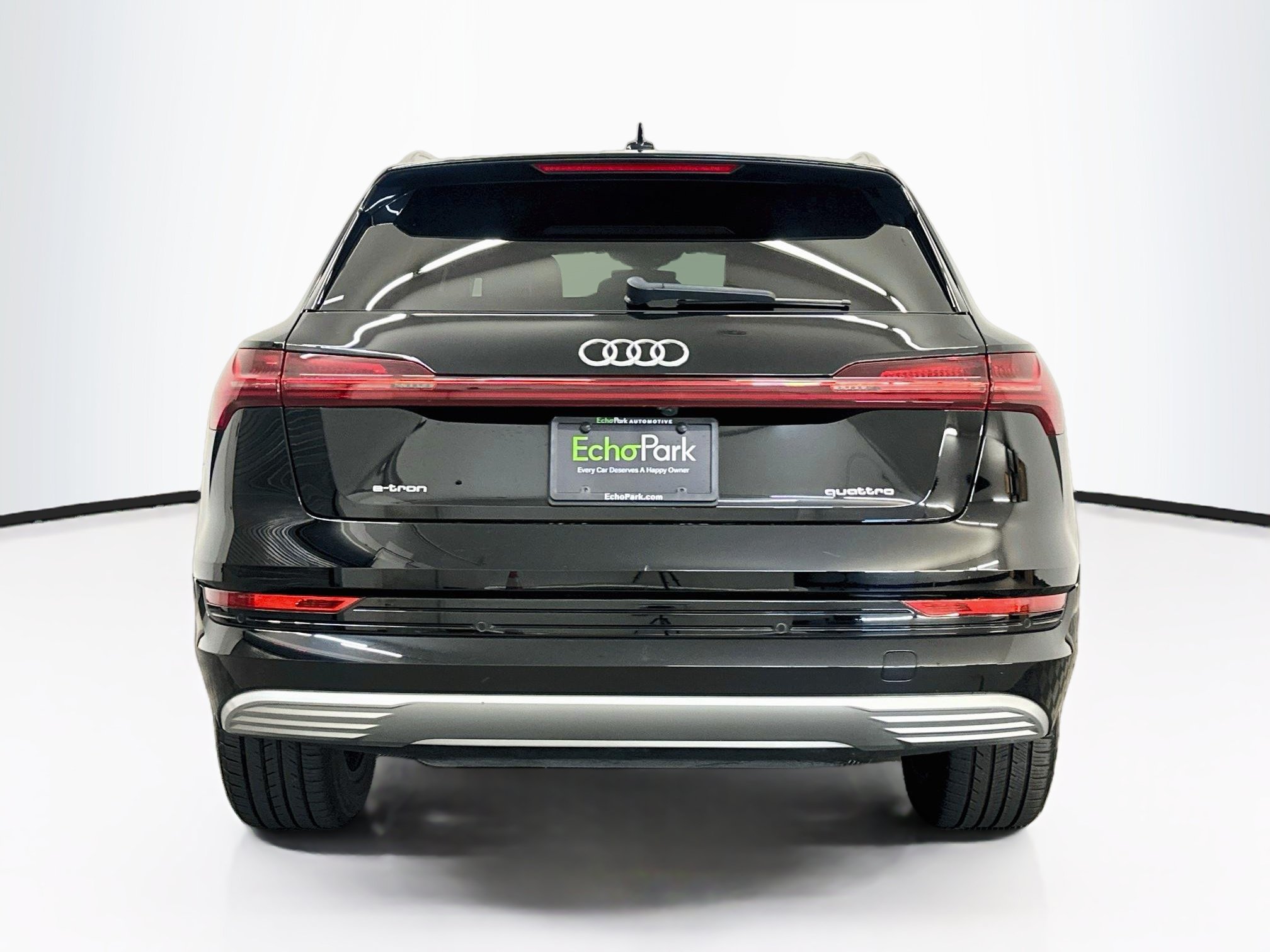 Used 2022 Audi e-tron Premium Plus AWD/4WD image 7