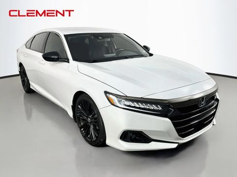 Used 2022 Honda Accord Sport image 4