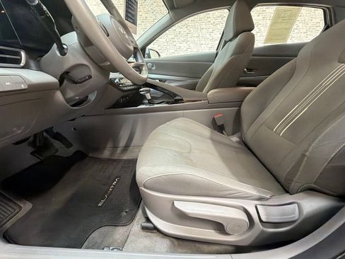 Certified 2023 Hyundai Elantra SEL w/ Convenience Package FWD image 23