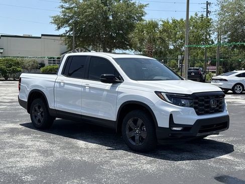 Used 2026 Honda Ridgeline TrailSport image 2