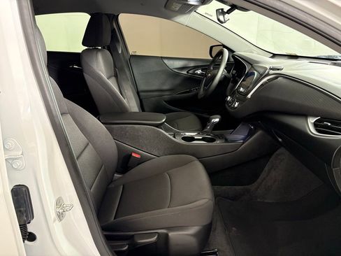 Used 2024 Chevrolet Malibu LS image 42