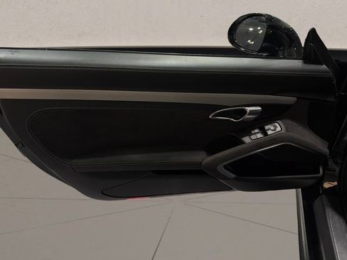 Used 2015 Porsche 911 GT3 RWD image 9