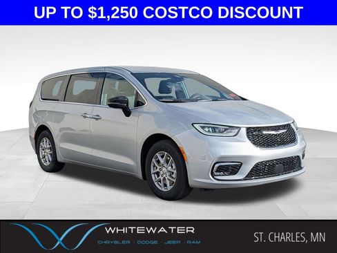 New 2026 Chrysler Pacifica Select FWD image 1
