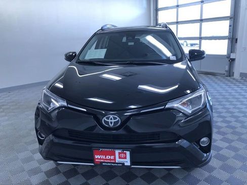Certified 2018 Toyota RAV4 XLE w/ Plus Extra Value Package AWD/4WD image 16