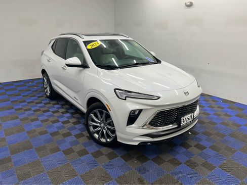 Used 2024 Buick Encore GX Avenir w/ Avenir Convenience Package image 34