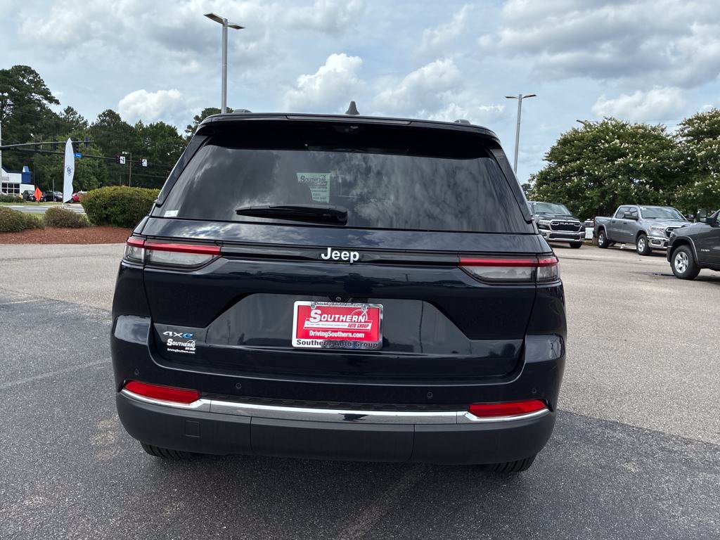 New 2024 Jeep Grand Cherokee Limited 4xe w/ Luxury Tech Group II AWD/4WD image 4