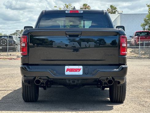 New 2026 RAM 1500 Express AWD/4WD image 5