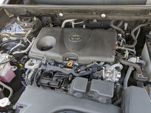 Used 2023 Toyota RAV4 XLE FWD image 10