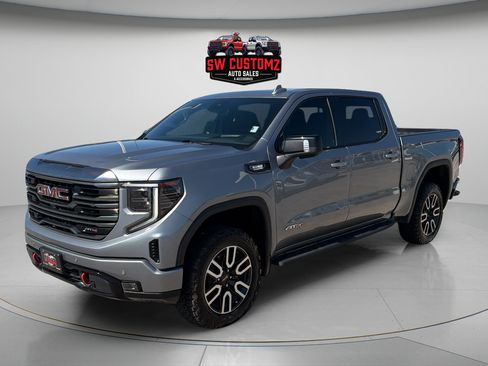 Used 2024 GMC Sierra 1500 AT4 w/ Technology Package AWD/4WD image 3