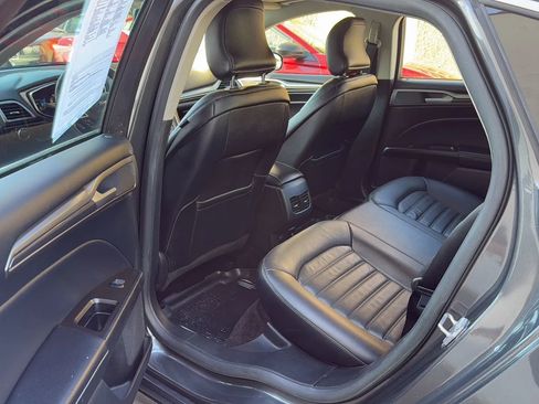 Used 2018 Ford Fusion Energi SE image 27