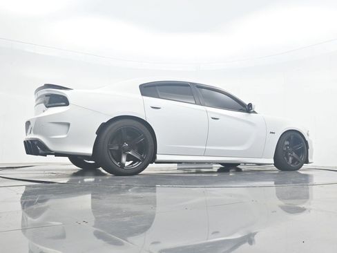 Used 2019 Dodge Charger Scat Pack RWD image 29