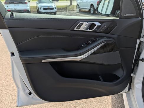 Used 2026 BMW X5 M60i AWD/4WD image 35