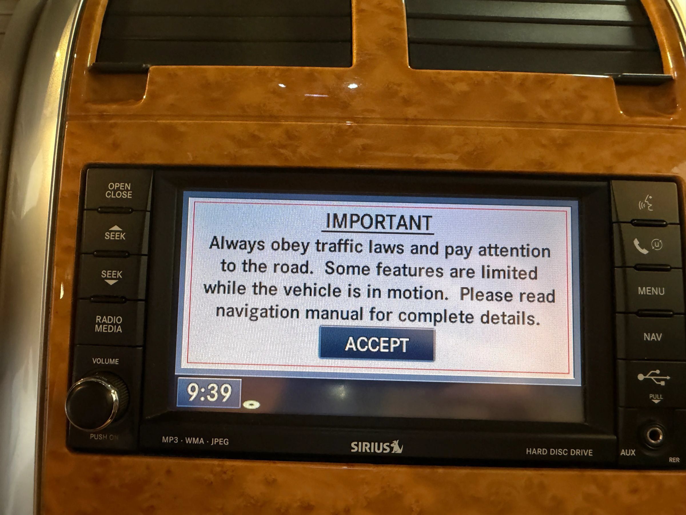 Used 2008 Chrysler Aspen Limited AWD/4WD image 19