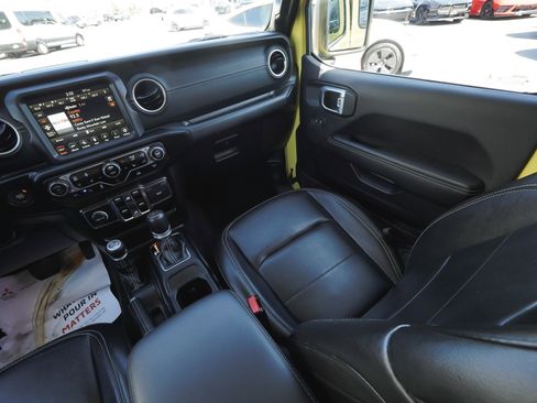 Used 2023 Jeep Wrangler Unlimited Sahara w/ Cold Weather Group image 44