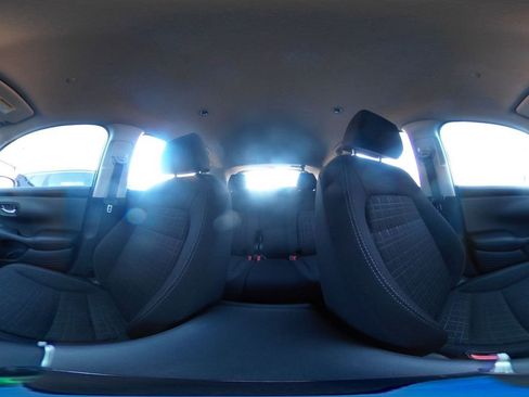 Used 2025 Honda HR-V LX image 40