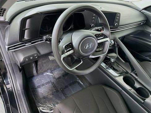 Certified 2023 Hyundai Elantra Blue image 18