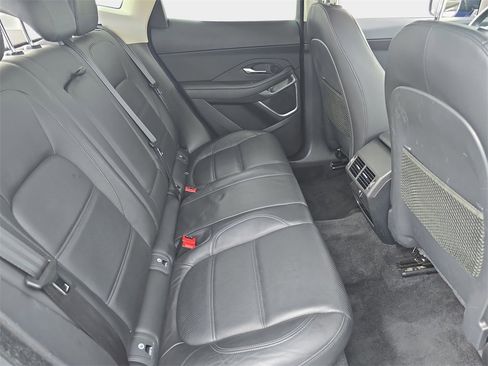 Used 2019 Jaguar E-PACE SE image 13