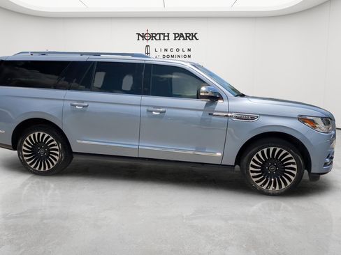 Used 2020 Lincoln Navigator L Black Label w/ Cargo Convenience Package AWD/4WD image 7