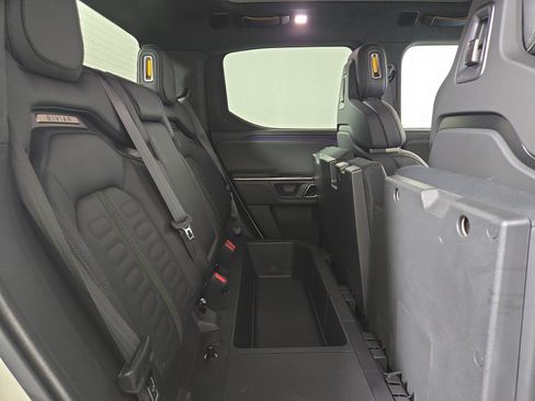Used 2023 Rivian R1T Adventure AWD/4WD image 24