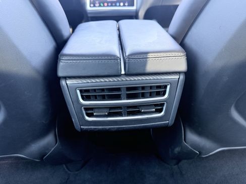 Used 2015 Tesla Model S 70D image 46