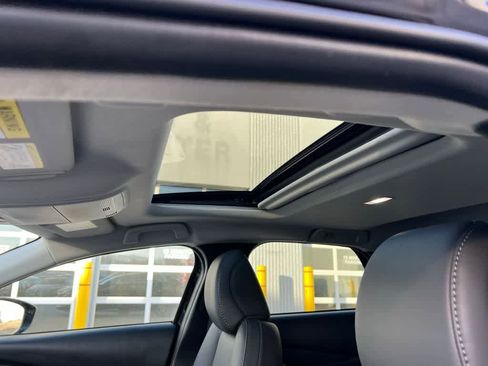 Used 2025 MAZDA CX-30 AWD 2.5 S w/ Preferred Package image 16