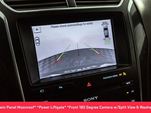 Used 2019 Ford Explorer Sport w/ Equipment Group 401A AWD/4WD image 11