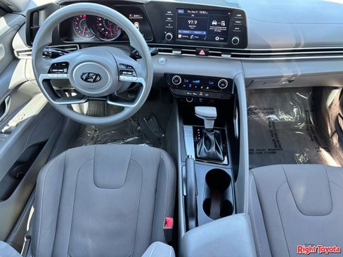 Used 2021 Hyundai Elantra SEL FWD image 14