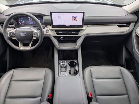 New 2026 Ford Explorer Active w/ Active Comfort Package RWD image 18