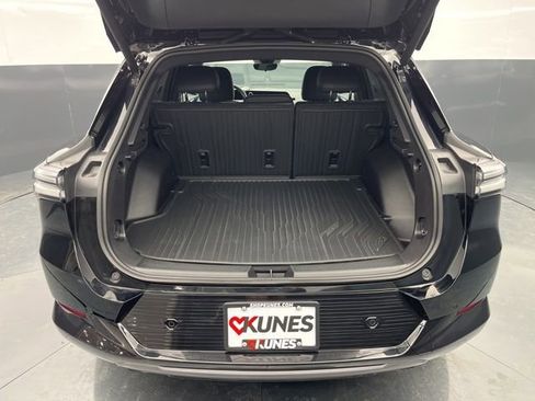 Used 2026 Chevrolet Equinox EV LT w/ Convenience Package II image 19