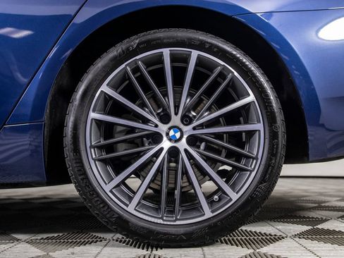 Used 2023 BMW 530i w/ Premium Package RWD image 41