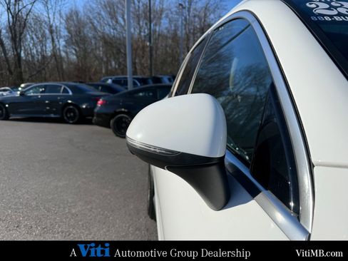 Certified 2023 Mercedes-Benz GLC 300 4MATIC image 10