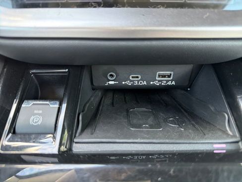 Certified 2023 Subaru Outback Limited AWD/4WD image 43