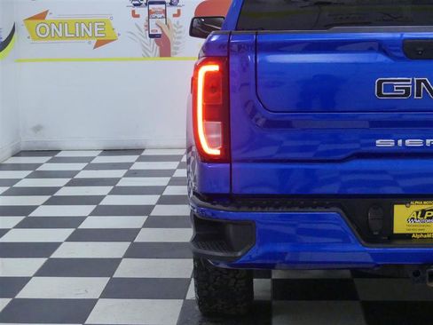 Used 2022 GMC Sierra 1500 Elevation w/ LPO, Elevation Black Package AWD/4WD image 30