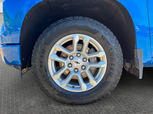 Used 2023 Chevrolet Silverado 1500 RST w/ Convenience Package II AWD/4WD image 14