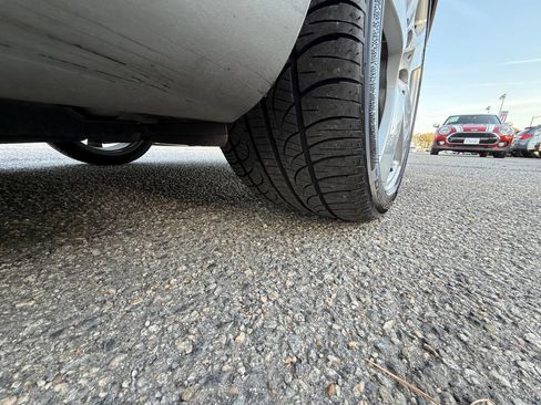 Used 2010 Mercedes-Benz E 350 Sedan image 18