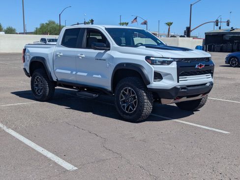 Certified 2025 Chevrolet Colorado ZR2 w/ Technology Package AWD/4WD image 7