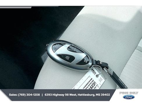 Used 2025 Hyundai Sonata SEL FWD image 9