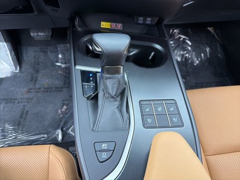 Used 2024 Lexus UX 250h AWD w/ Premium Package image 16