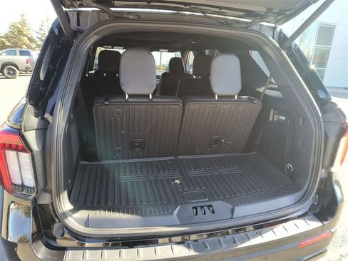 Used 2025 Ford Explorer ST-Line w/ Premium Package image 25