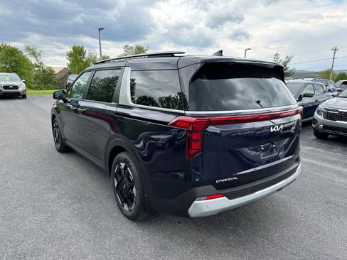 New 2026 Kia Carnival EX FWD image 7