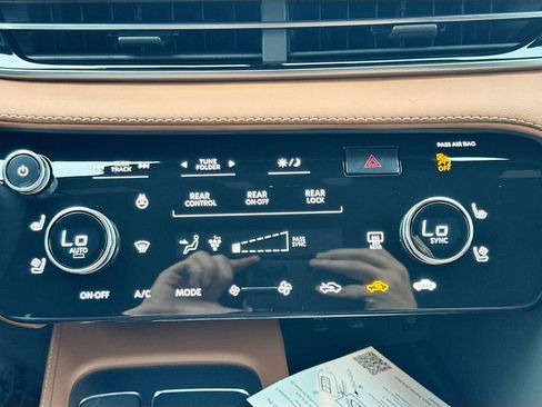 New 2026 INFINITI QX60 Autograph w/ Dark Cargo Package image 16