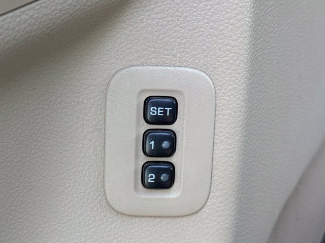 Used 2014 Nissan Armada Platinum AWD/4WD image 18