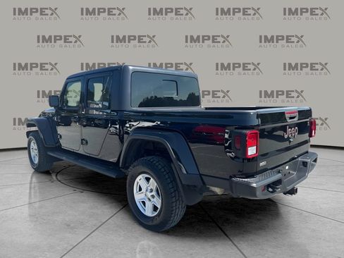 Used 2020 Jeep Gladiator Sport w/ Quick Order Package 24S AWD/4WD image 3