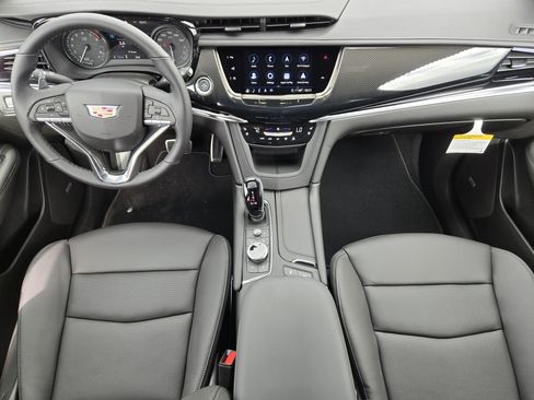 New 2025 Cadillac XT6 Sport w/ Technology Package image 19